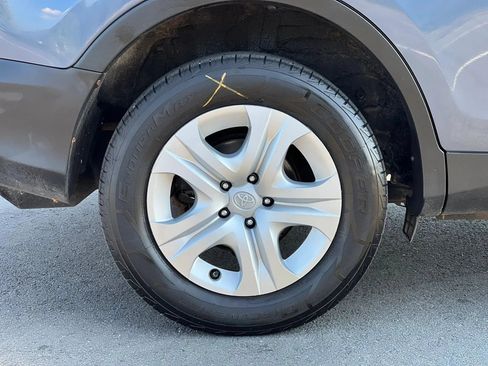 Used 2014 Toyota RAV4 LE AWD/4WD image 46