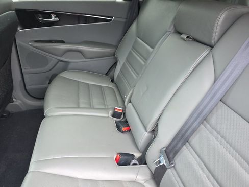 Used 2016 Kia Sorento EX w/ EX Touring Package image 13