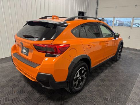 Used 2018 Subaru Crosstrek 2.0i Premium w/ Eyesight System image 3