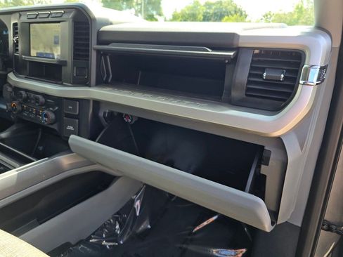 Used 2024 Ford F350 XLT w/ FX4 Off-Road Package AWD/4WD image 35