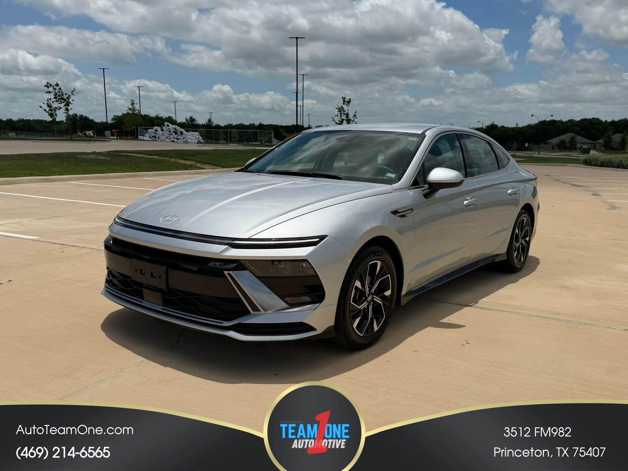 Used 2025 Hyundai Sonata SEL FWD image 1
