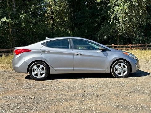 Used 2012 Hyundai Elantra GLS w/ Preferred Pkg 3 FWD image 10