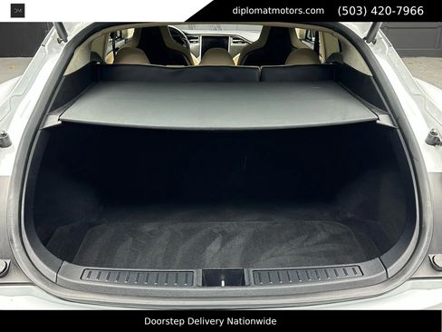 Used 2013 Tesla Model S Performance image 39