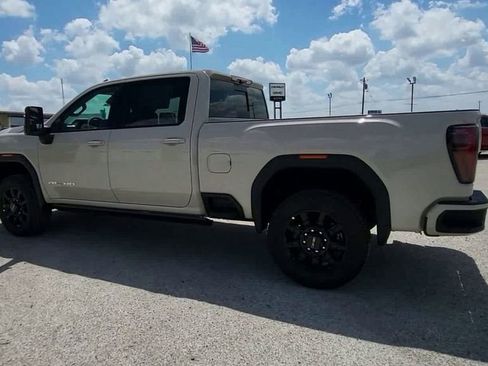 New 2026 GMC Sierra 2500 AT4 w/ AT4 Premium Plus Package image 5