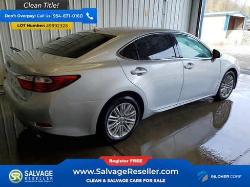 Used 2014 Lexus ES 350 w/ Luxury Package FWD image 4