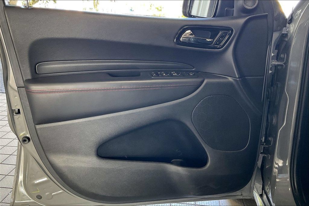Used 2025 Dodge Durango R/T AWD/4WD image 2