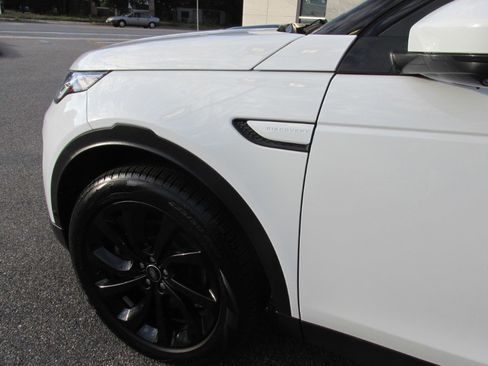 Used 2021 Land Rover Discovery Sport S image 35