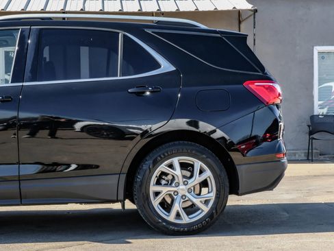 Used 2018 Chevrolet Equinox LT image 17