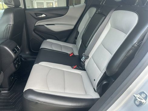 Used 2018 Chevrolet Equinox Premier FWD image 13