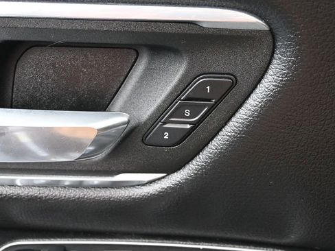 Used 2022 RAM 1500 Laramie AWD/4WD image 30