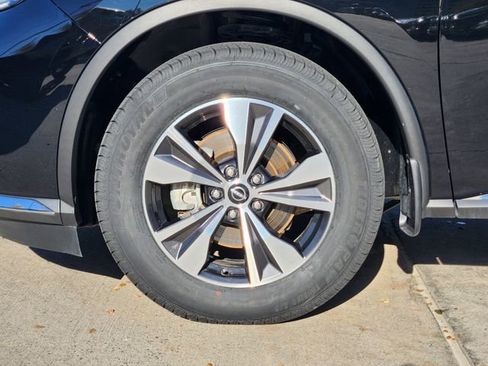 Used 2023 Nissan Murano SV image 10