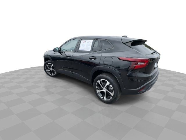 Used 2024 Chevrolet Trax RS w/ Driver Confidence Package FWD image 6