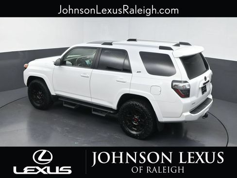 Used 2024 Toyota 4Runner SR5 Premium w/ Moonroof Package AWD/4WD image 26