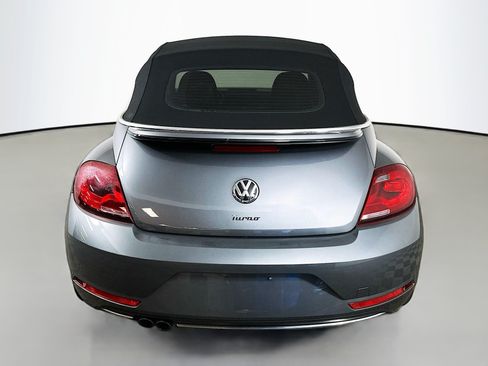 Used 2019 Volkswagen Beetle 2.0T SE FWD image 6
