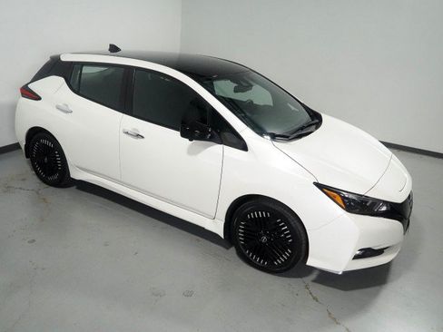 Used 2024 Nissan Leaf SV Plus FWD image 11