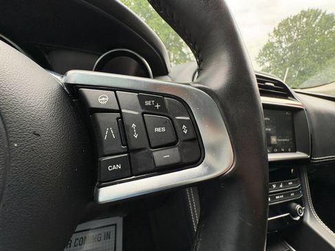 Used 2020 Jaguar F-PACE R-Sport AWD/4WD image 37