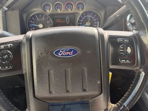 Used 2012 Ford F250 Lariat w/ Lariat Interior Pkg AWD/4WD image 25