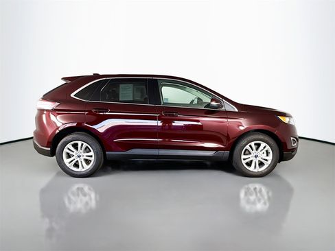 Used 2018 Ford Edge SEL w/ Equipment Group 201A image 8