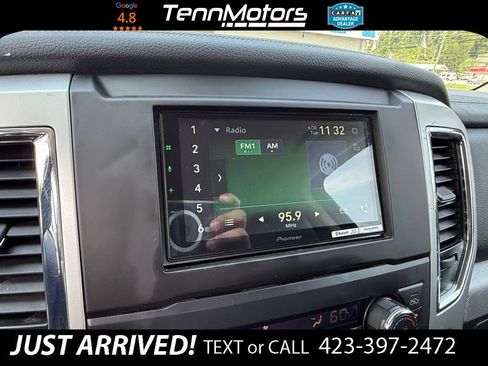 Used 2018 Nissan Titan PRO-4X w/ Pro-4x Convenience Package AWD/4WD image 23