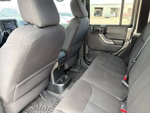 Used 2017 Jeep Wrangler Unlimited Sport AWD/4WD image 21