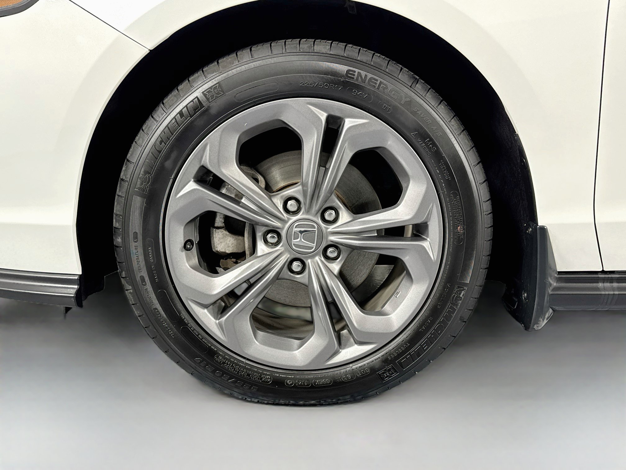 Certified 2024 Honda Accord EX image 30