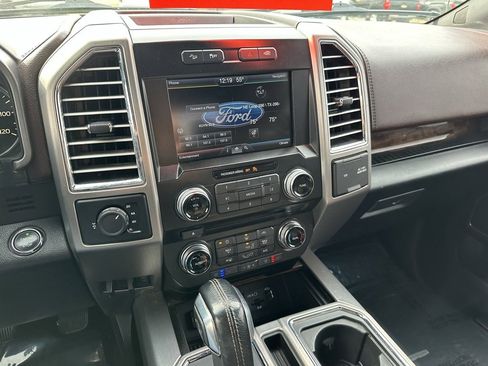 Used 2015 Ford F150 Platinum w/ Equipment Group 701A Luxury image 25