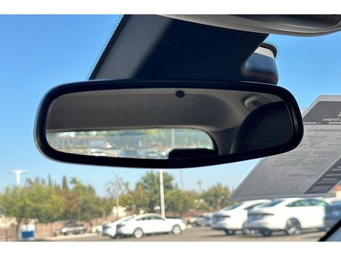 Used 2023 Chevrolet Bolt EUV LT w/ Convenience Package FWD image 25