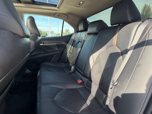 Used 2018 Toyota Camry XLE w/ Protection Package (Q2) FWD image 16