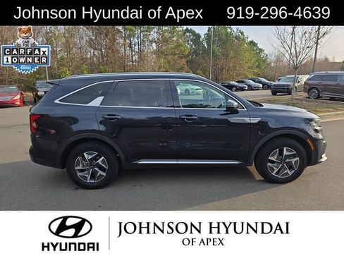 Used 2021 Kia Sorento S image 14