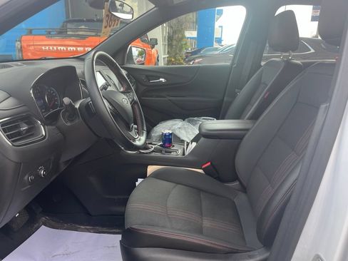 Used 2024 Chevrolet Equinox RS w/ LPO, Floor Liner Package AWD/4WD image 9