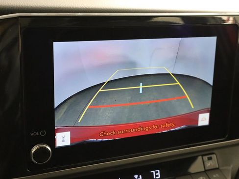 Used 2025 Toyota Camry SE image 36