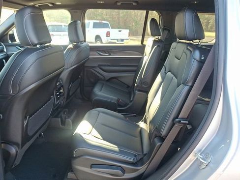 New 2025 Jeep Grand Cherokee L Limited w/ MOPAR Finishing Package AWD/4WD image 7