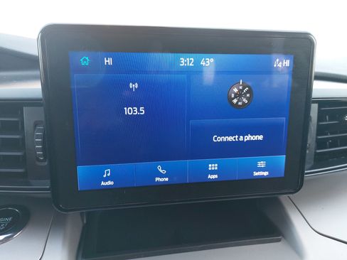 Used 2023 Ford Explorer XLT image 24