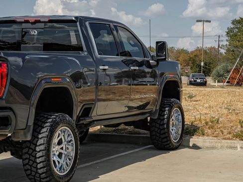 Used 2020 GMC Sierra 2500 Denali w/ Denali Ultimate Package AWD/4WD image 12