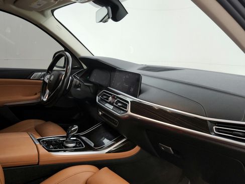 Used 2020 BMW X7 xDrive40i w/ Premium Package AWD/4WD image 35