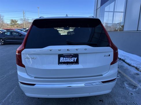 Certified 2024 Volvo XC90 B6 Plus w/ Protection Package Premier image 26