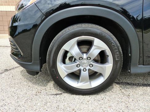 Used 2021 Honda HR-V LX image 15