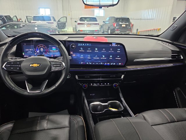 Used 2026 Chevrolet Traverse High Country AWD/4WD image 9
