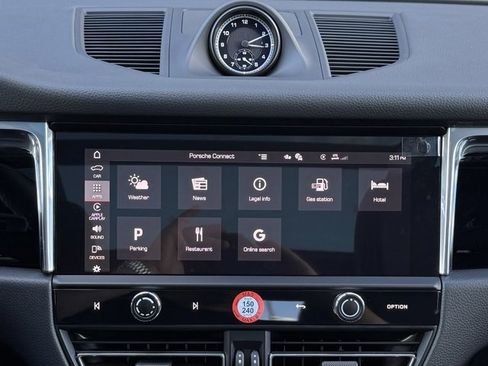 New 2026 Porsche Macan image 25