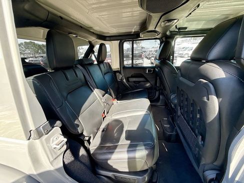 Used 2021 Jeep Wrangler Unlimited Rubicon 4xe w/ Steel Bumper Group image 32