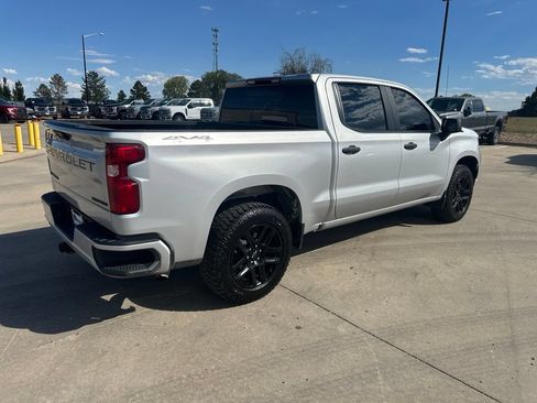 Certified 2022 Chevrolet Silverado 1500 Custom w/ LPO, Dark Essentials Package AWD/4WD image 32