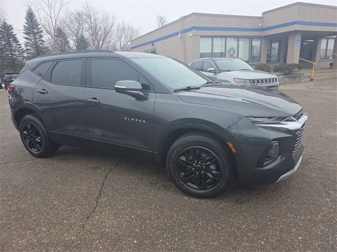Used 2020 Chevrolet Blazer LT image 3