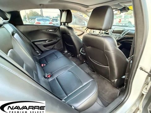 Used 2017 Chevrolet Malibu LT w/ Leather Package FWD image 13