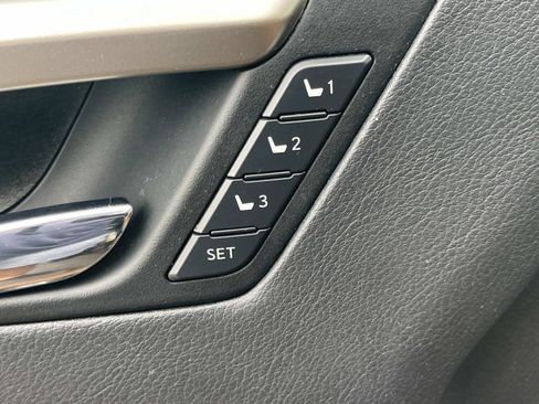 Used 2022 Lexus RX 450h AWD w/ Premium Package image 27