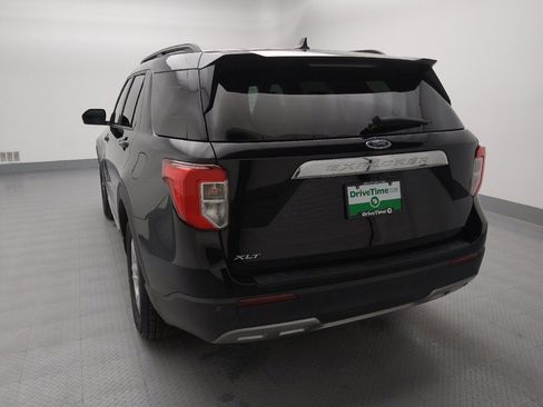Used 2022 Ford Explorer XLT w/ Equipment Group 202A image 6