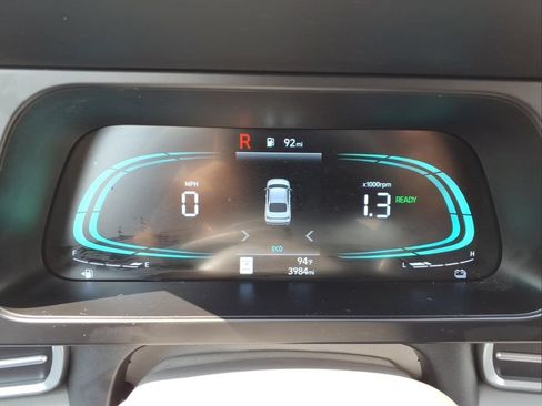 Used 2025 Hyundai Elantra Hybrid FWD image 20