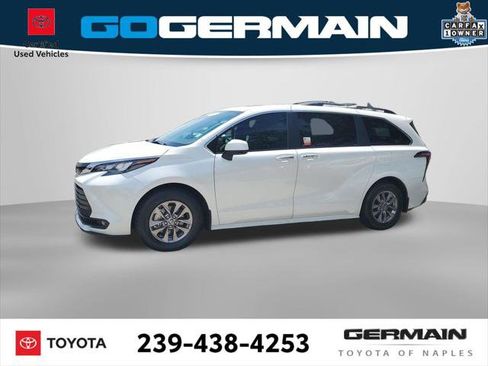 Certified 2025 Toyota Sienna XLE FWD image 10
