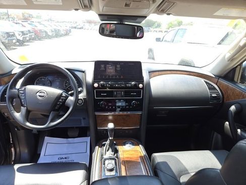 Used 2023 Nissan Armada SL w/ Captain's Chairs Package image 5