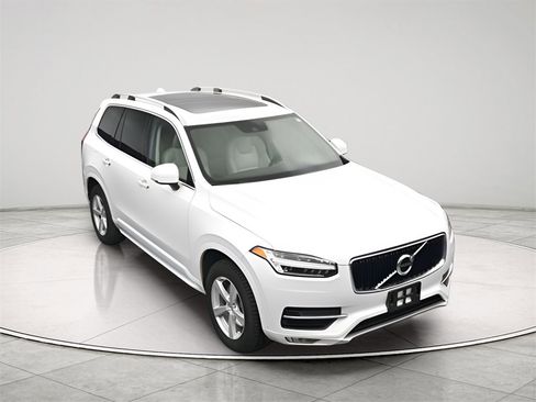 Used 2019 Volvo XC90 T5 Momentum image 11