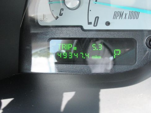Used 2002 Ford Thunderbird RWD image 27